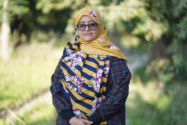 Dalia Mohamed is a doctor and community activist living in the countryside of Taiz Governorate in Yemen. She lives close to the front lines, and she suffered an injury to her eye as a result of the conflict.

Dalia works as a local mediator in conflict resolution, providing assistance and protection to displaced and rural women. She also provides first aid and health education to rural communities. Dalia has participated in many community activities, including mediation efforts to reopen roads in Taiz that were blocked by the conflict.

&ldquo;The needs in the rural areas captivated me. I was convinced that the rural communities needed me. I have a lot of opportunities ahead of me, and I even have opportunities to travel abroad, but when I think about it if I leave these people, who will stand with them and be here for them?&rdquo; she says.