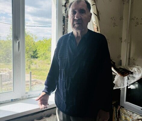 Leonid, in front of his new window in the apartment.&nbsp;

&nbsp;

Now he still lives in Mykolaiv. The cost of his commute alone is 800 hryvnias, which is a quarter of his pension. Leonid is eager to return home and hopes that he will be able to do so soon.&nbsp;&nbsp;