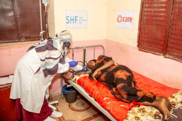 CARE Sudan provides health services and malnutrition treatment to displaced people and host communities in South Darfur.